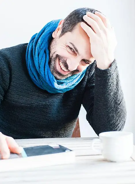 Radyoda Yine Sezen Çalıyor